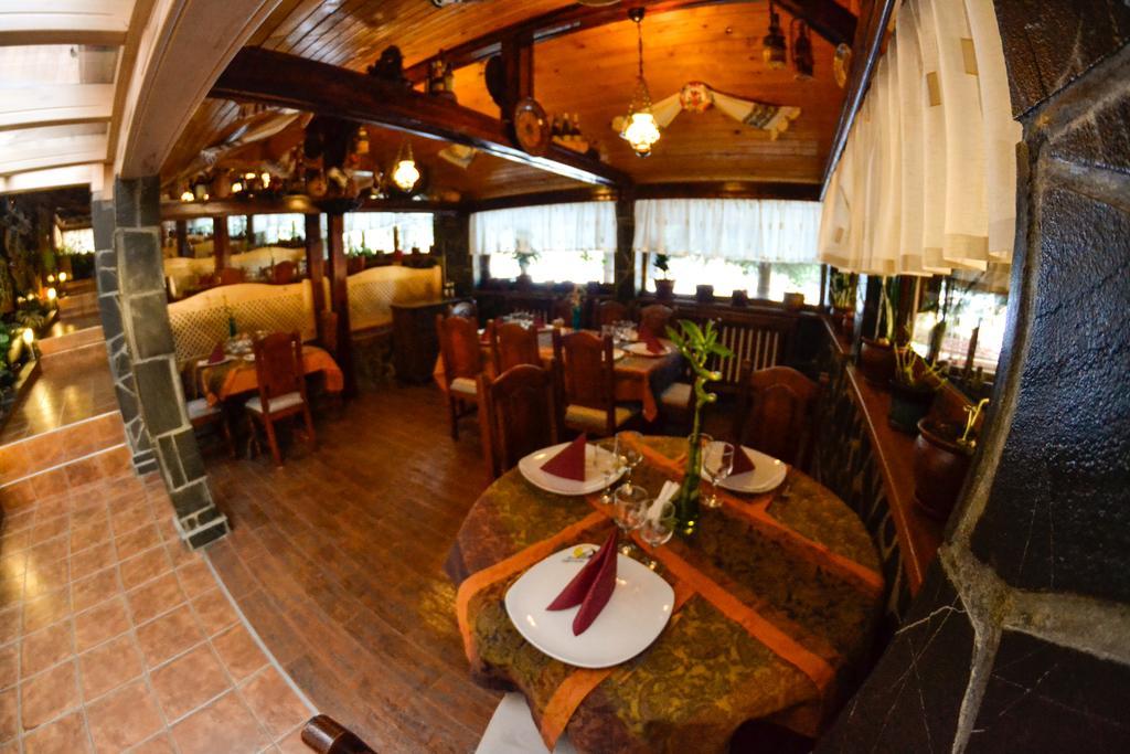Pension Restaurant Speranta Predeal Ngoại thất bức ảnh