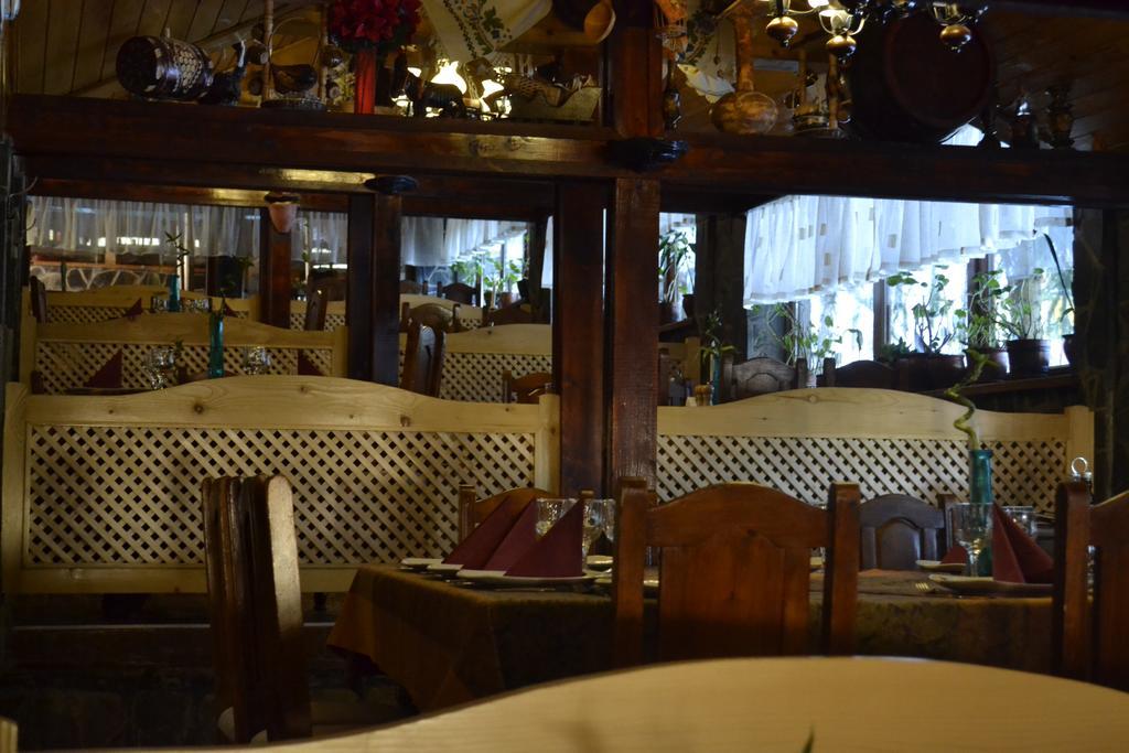 Pension Restaurant Speranta Predeal Ngoại thất bức ảnh